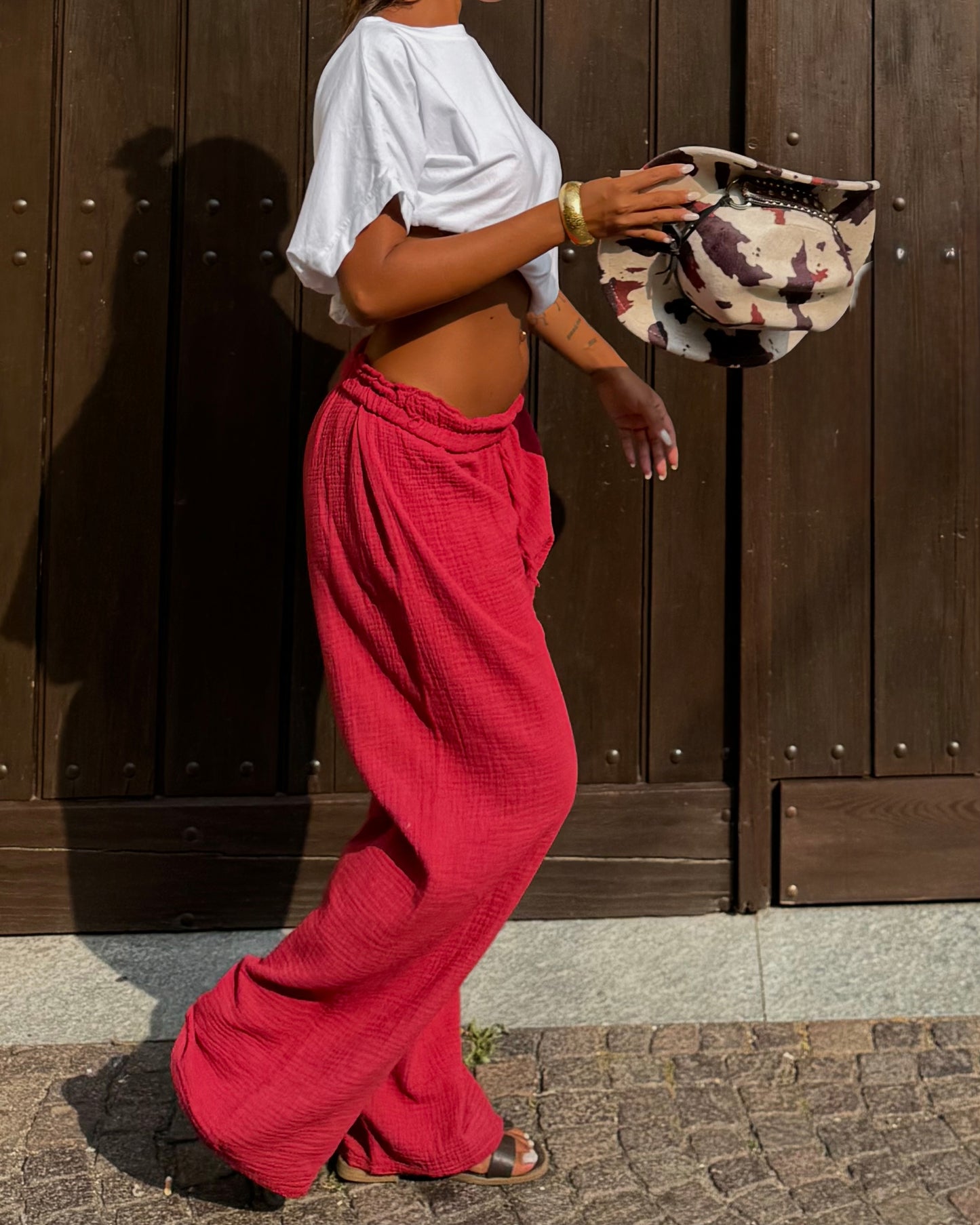Pants over lampone