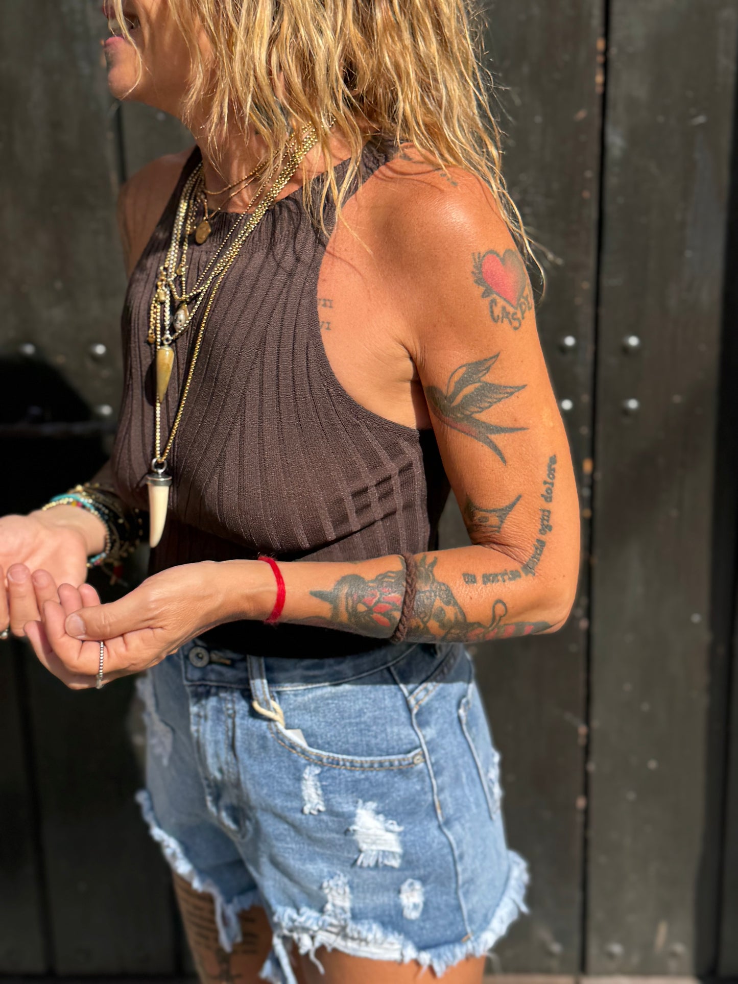 Top scollo americano