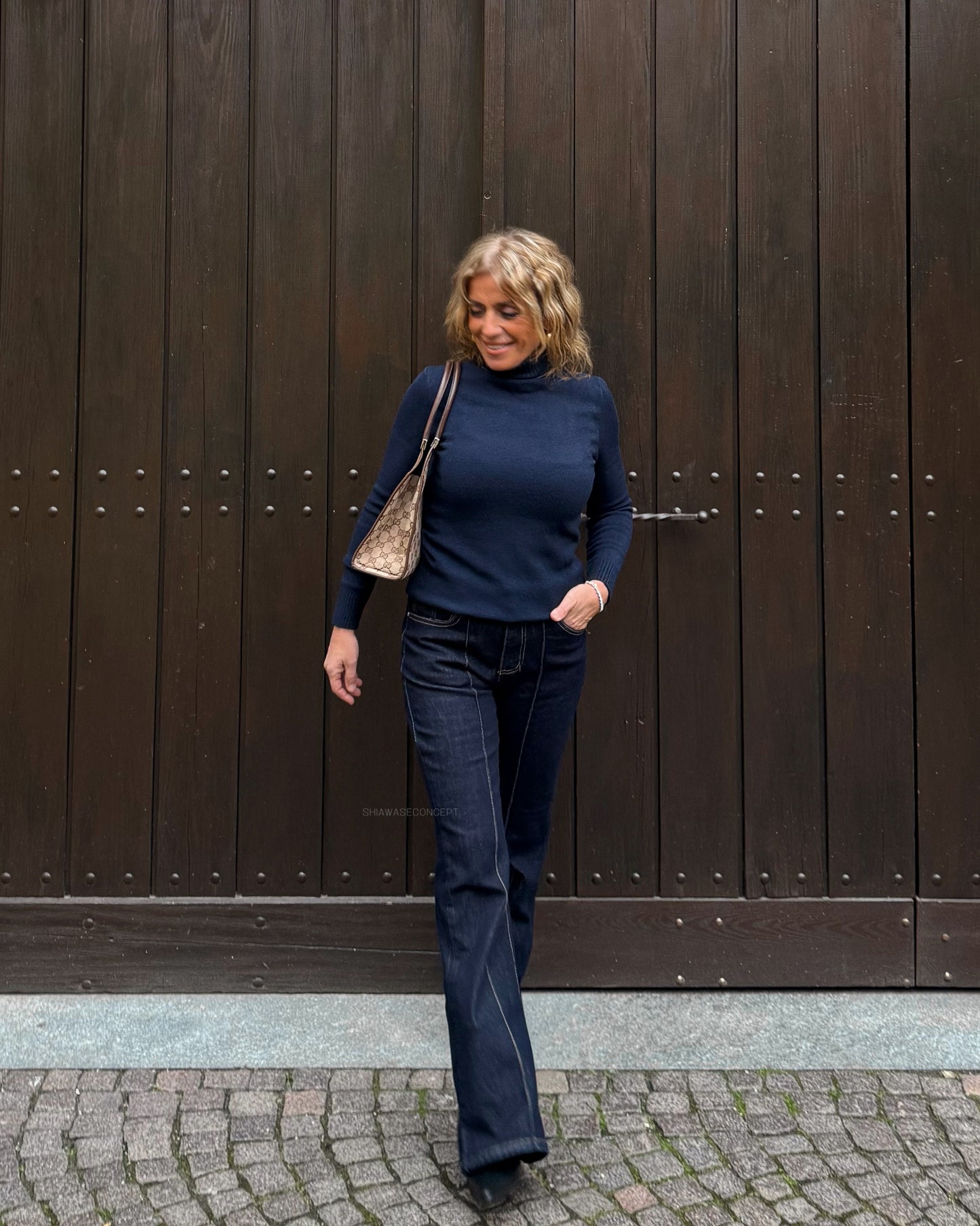 Jeans flare lavaggio blu notte