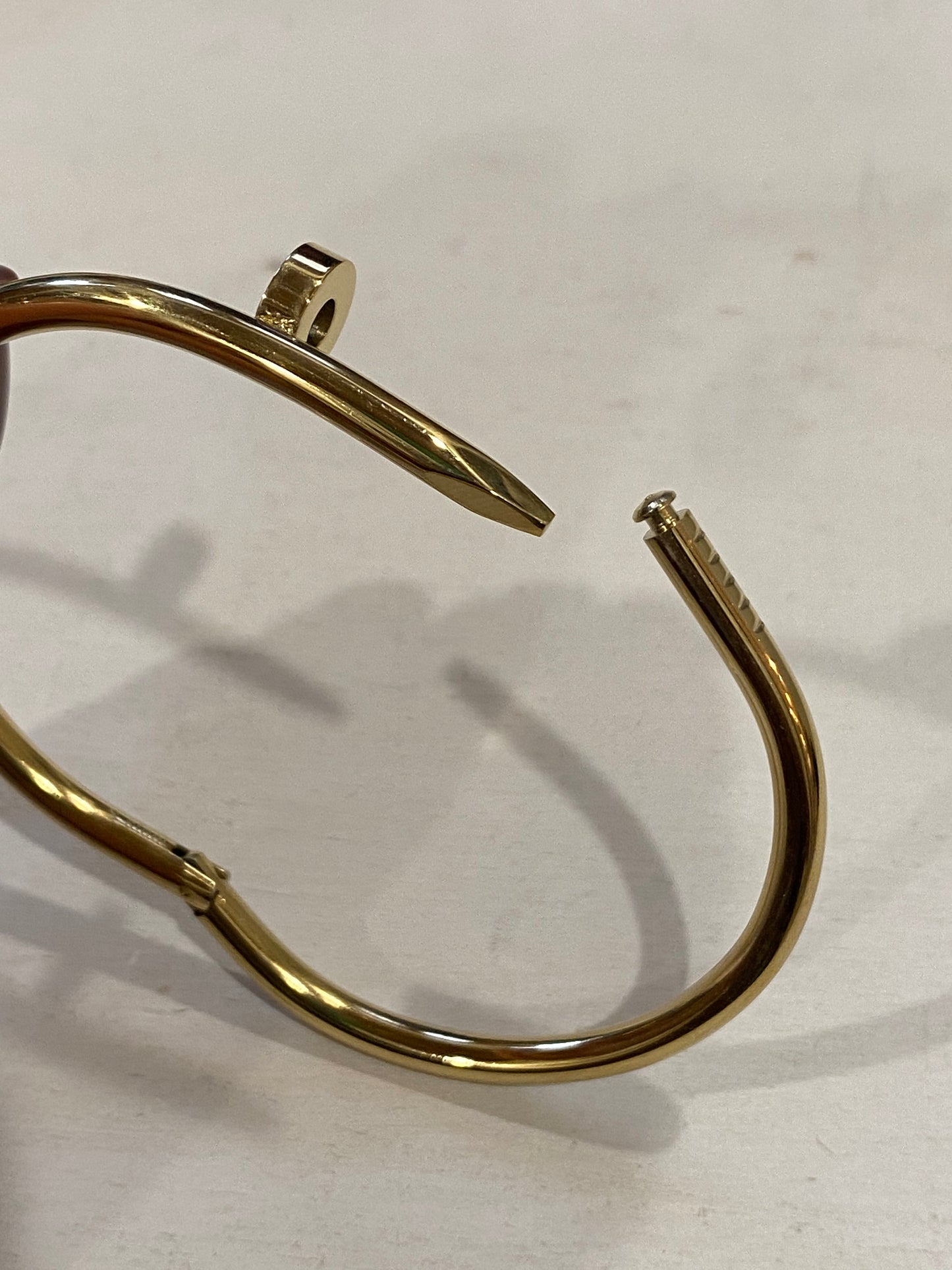 Bracciale rigido chiodo