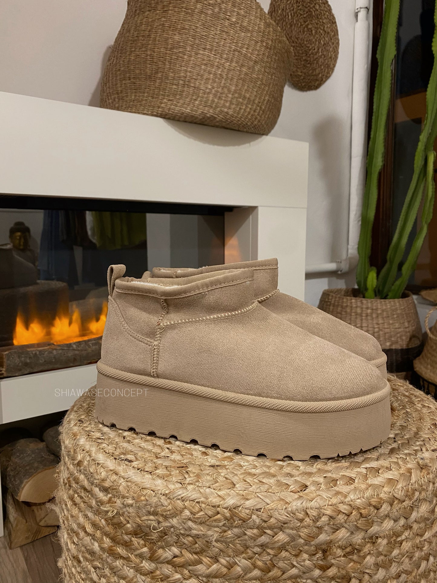Mini boot platform