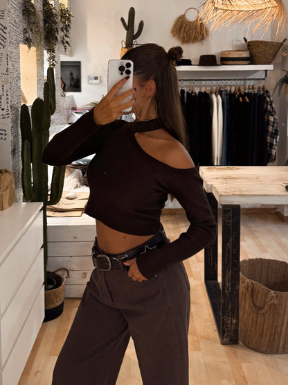 Maglia crop asimmetrica