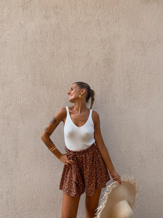 Shorts a vita alta