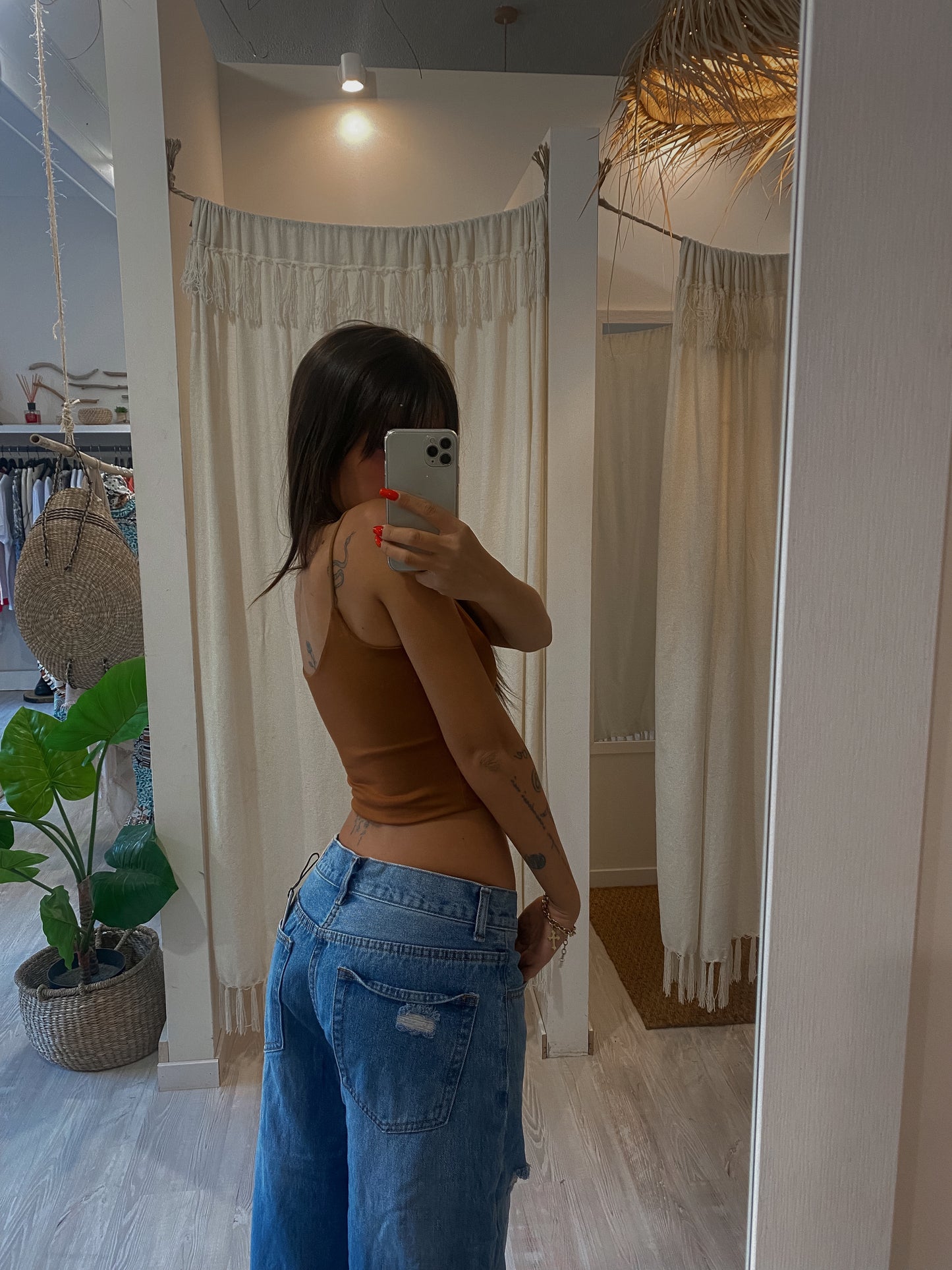 Top Arya