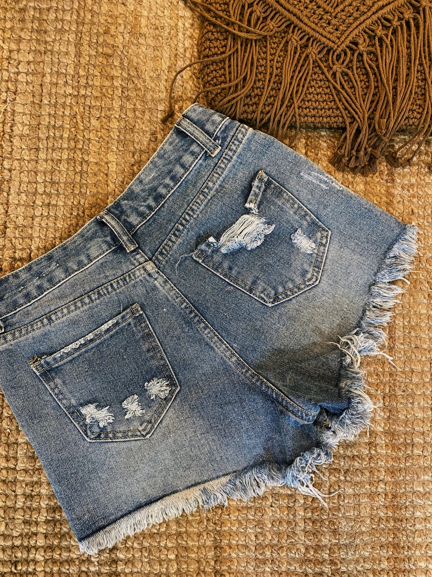Shorts di jeans strappi