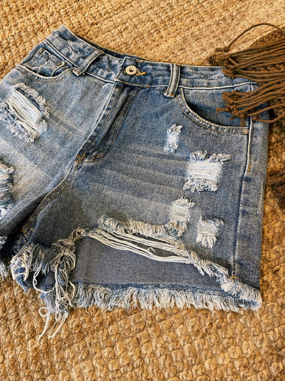 Shorts di jeans strappi